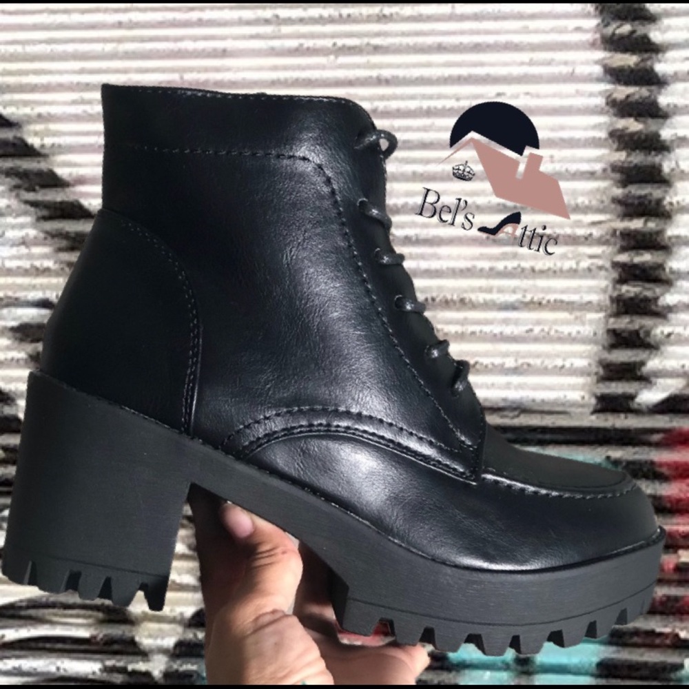 Lug Sole Lace Up Combat Boots - Picture 4 of 9